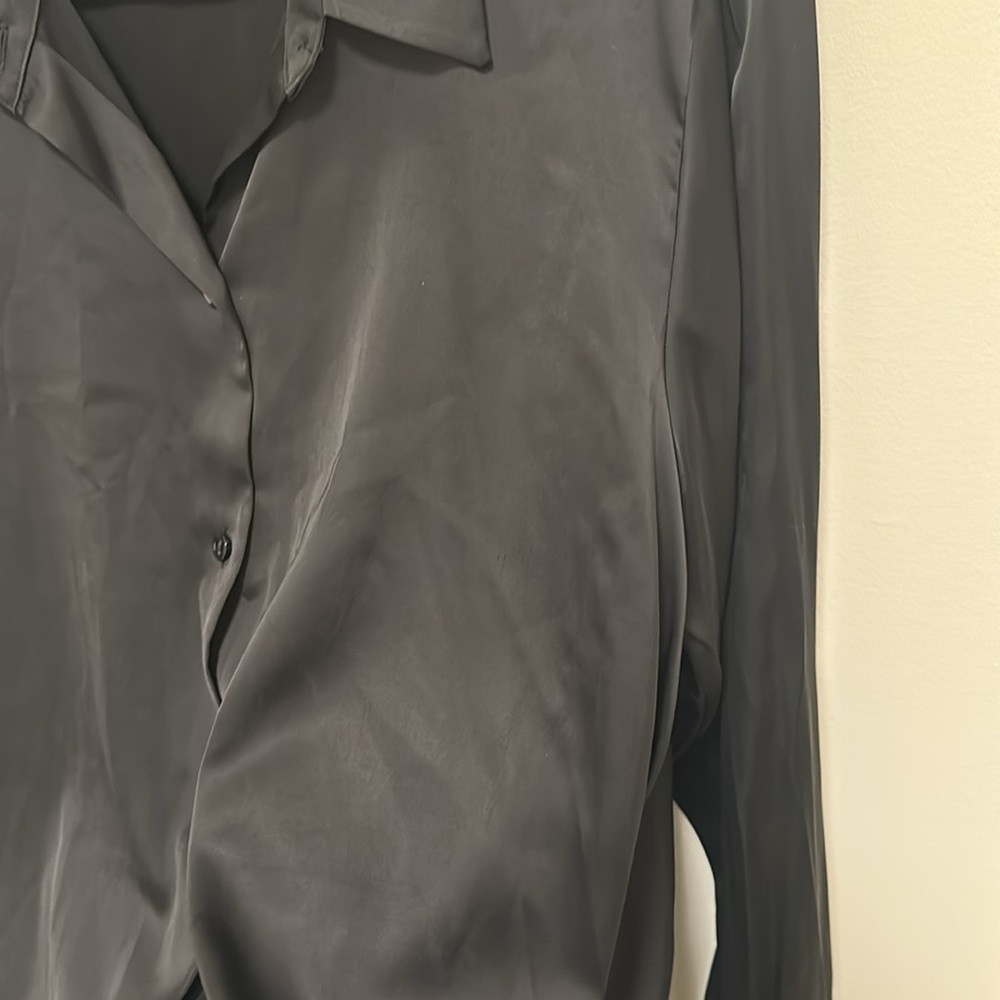 Abercrombie & Fitch Long-Sleeve Satin Button-Up Shirt - Picture 13 of 13